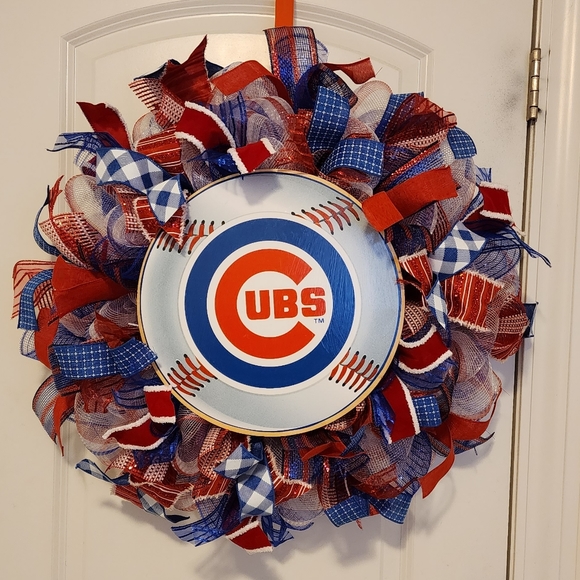 Chicago Cubs Wreath / Cubs Wall Decor - Picture 1 of 7